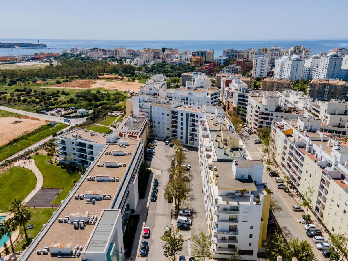 Encosta Da Marina Family Apartment Portimao Exterior photo