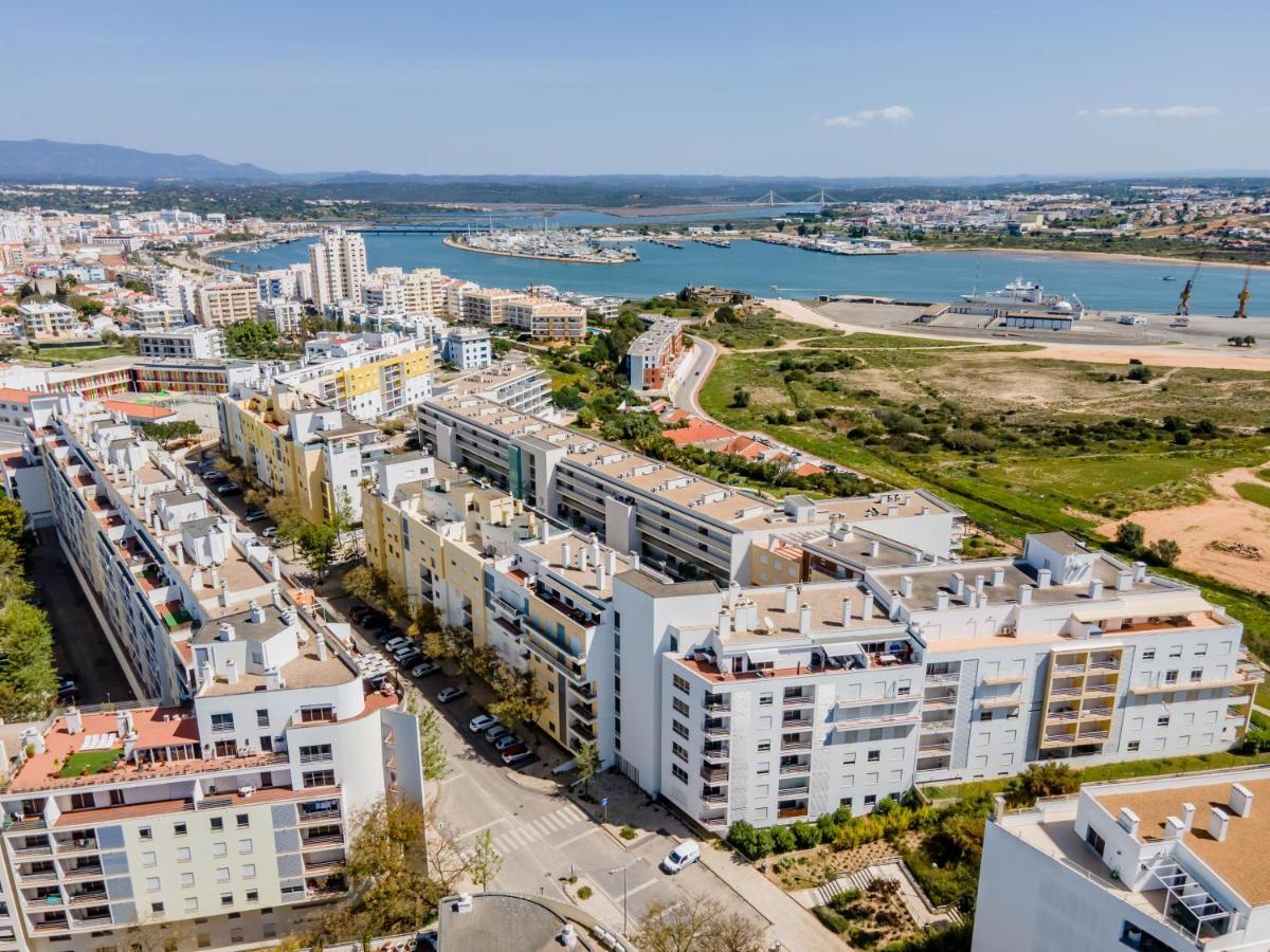 Encosta Da Marina Family Apartment Portimao Exterior photo