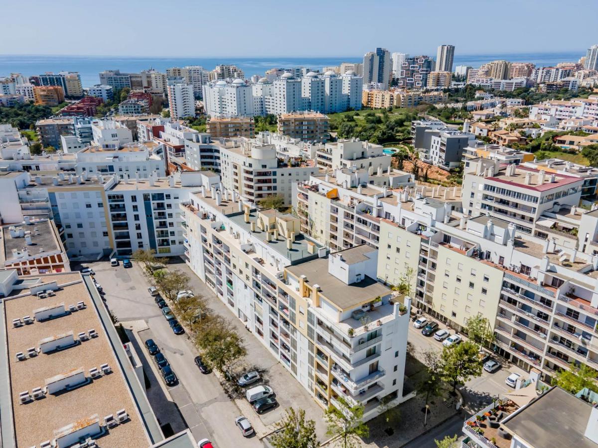 Encosta Da Marina Family Apartment Portimao Exterior photo