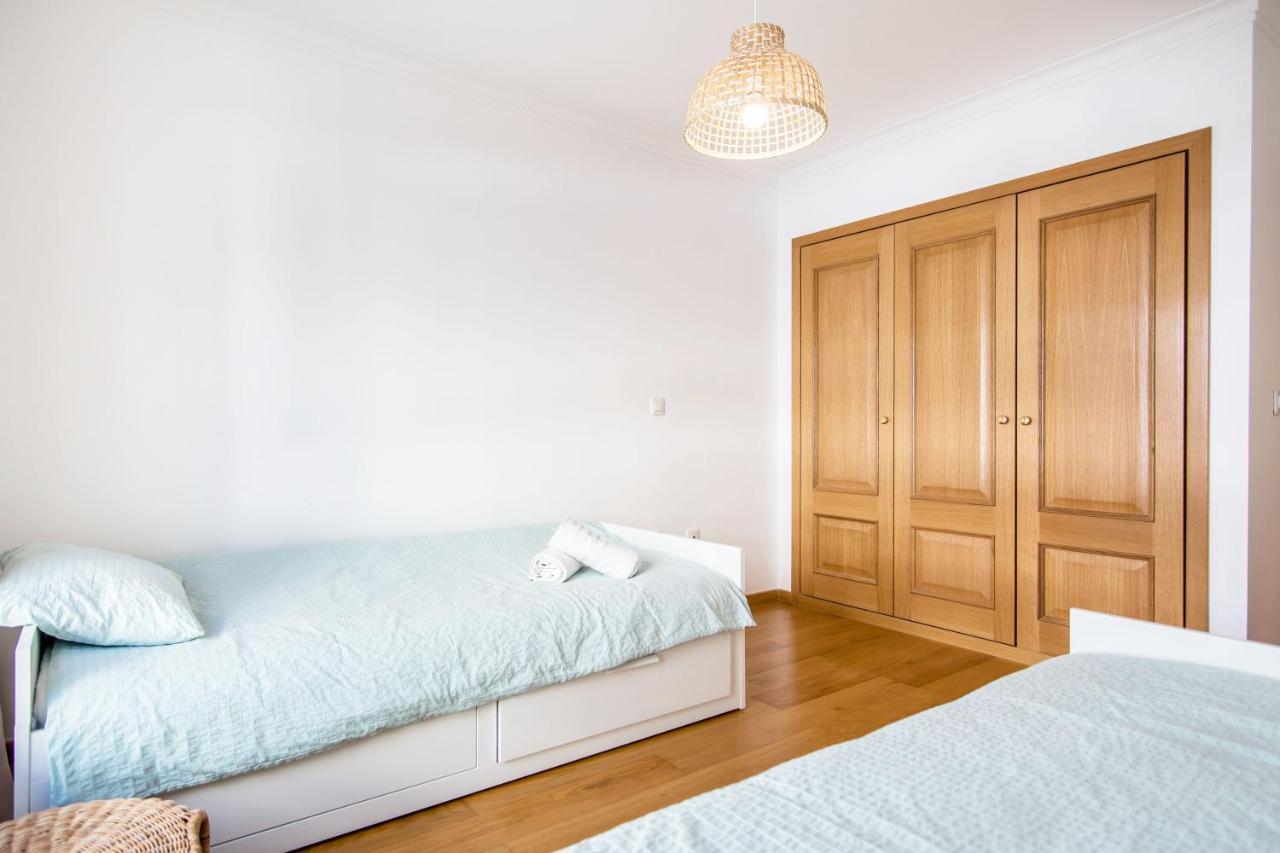 Encosta Da Marina Family Apartment Portimao Exterior photo