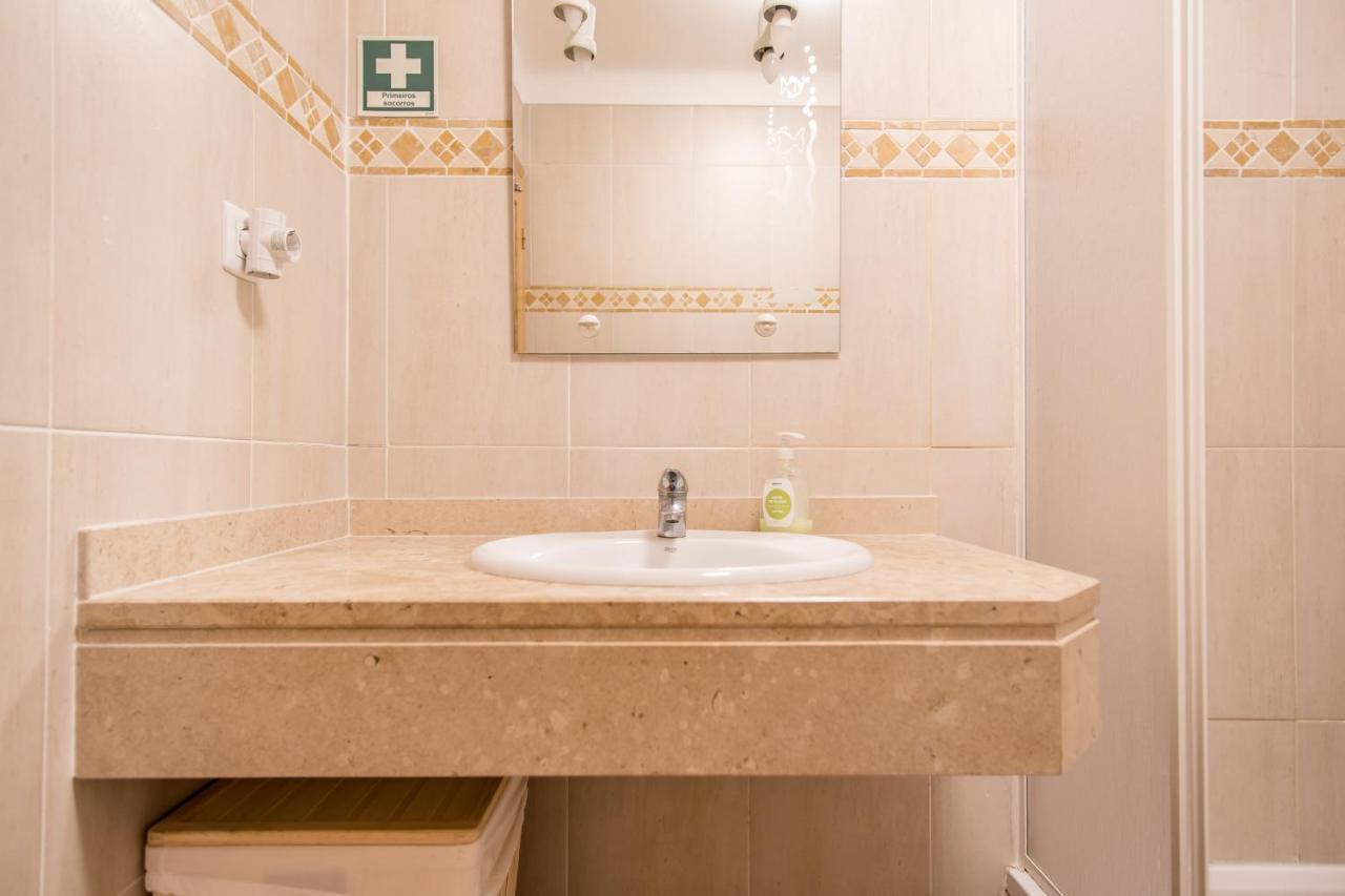 Encosta Da Marina Family Apartment Portimao Exterior photo