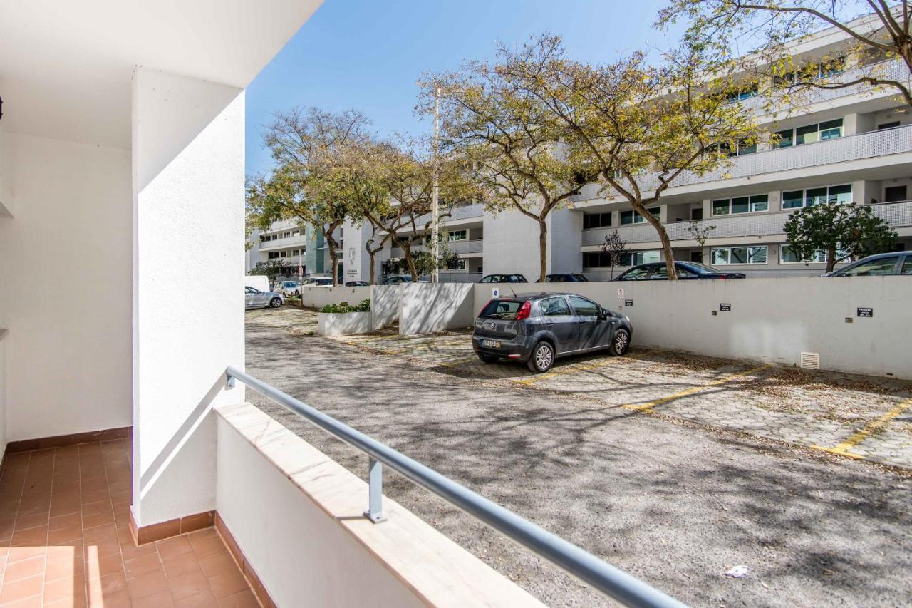 Encosta Da Marina Family Apartment Portimao Exterior photo